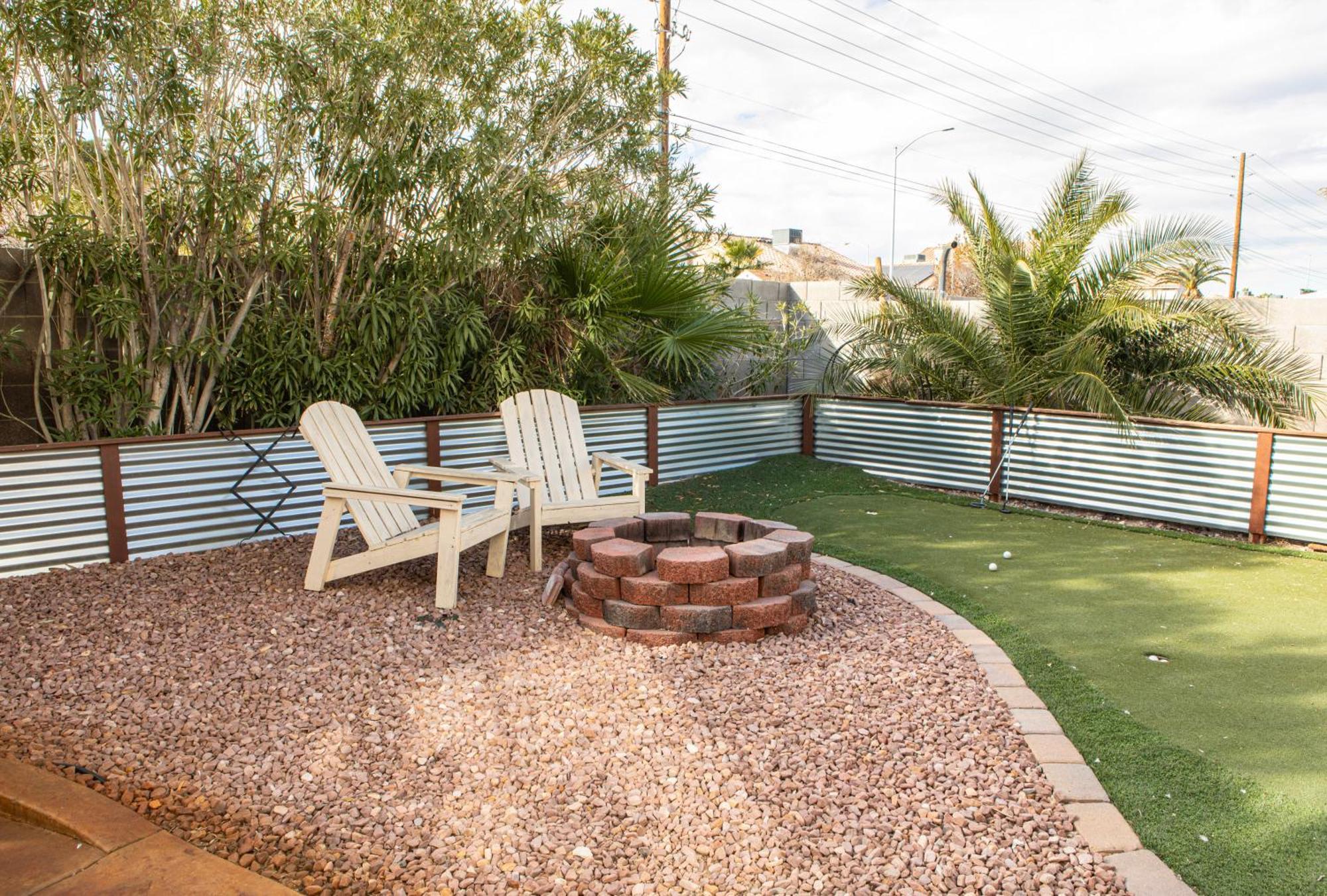 Comfy Expansive Home - Near The Strip - Heated Pool Las Vegas Bagian luar foto